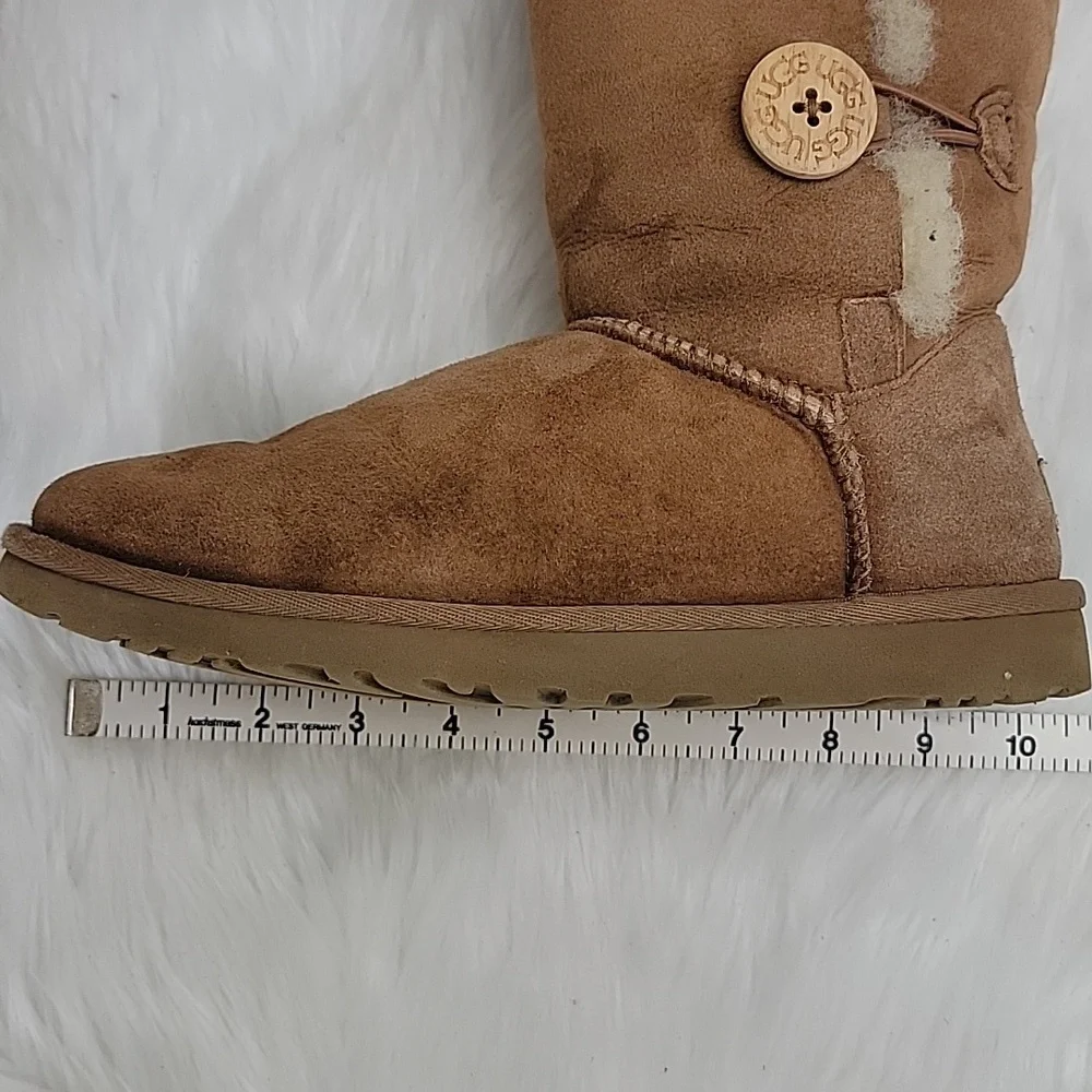 UGG Bailey Button Triplet Tall Chestnut‎ Suede Shearling Mid Calf Pull On Boots